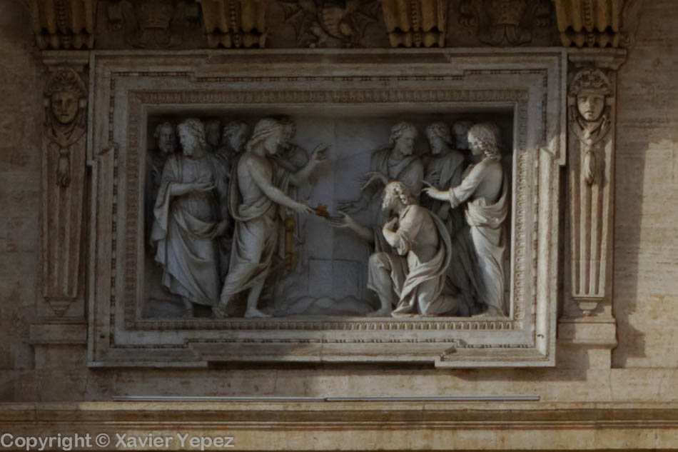 Vatican basilica. Sculpture above entrance.